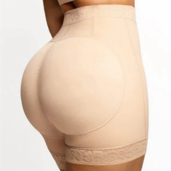 Women's Girdle Boxer Shorts with Tummy Control for a Slimming Look - Picture 2 of 6